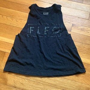 Fleo muscle tank
